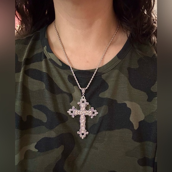 Gothic Cross Charm Necklace Floral Design Big Punk Goth Silver Tone - Picture 1 of 10